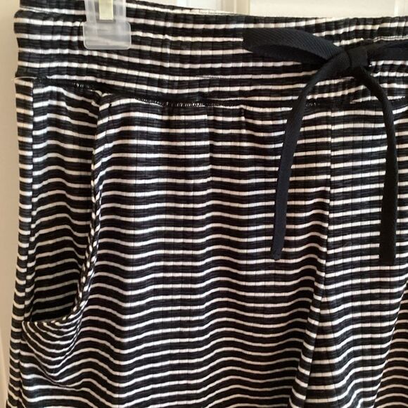 NWT. Roudelain Brand/Macy’s Womens PJ Short Size Small Jersey Knit - Picture 3 of 9